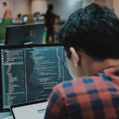 AI Turns the Computer Science Dream Into a Tough Job Hunt for a New Generation of Graduates