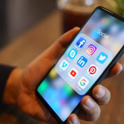 Meta’s Massive Network Gives Zuckerberg the Freedom to Fail Until the Next Big Idea Works